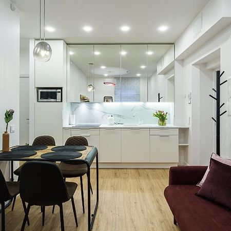 Modern Rustic In Center-Prime Rentals Kaunas Exterior foto