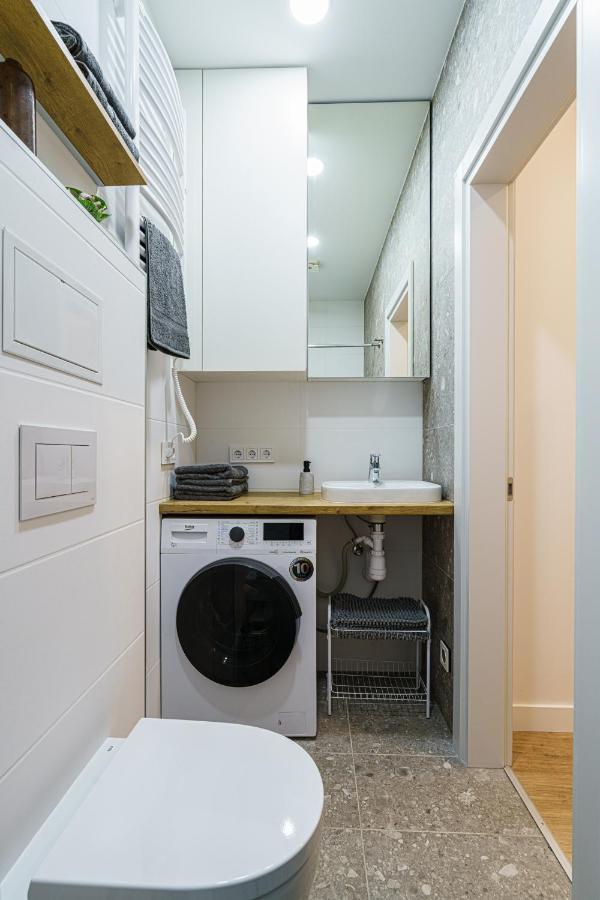 Modern Rustic In Center-Prime Rentals Kaunas Exterior foto